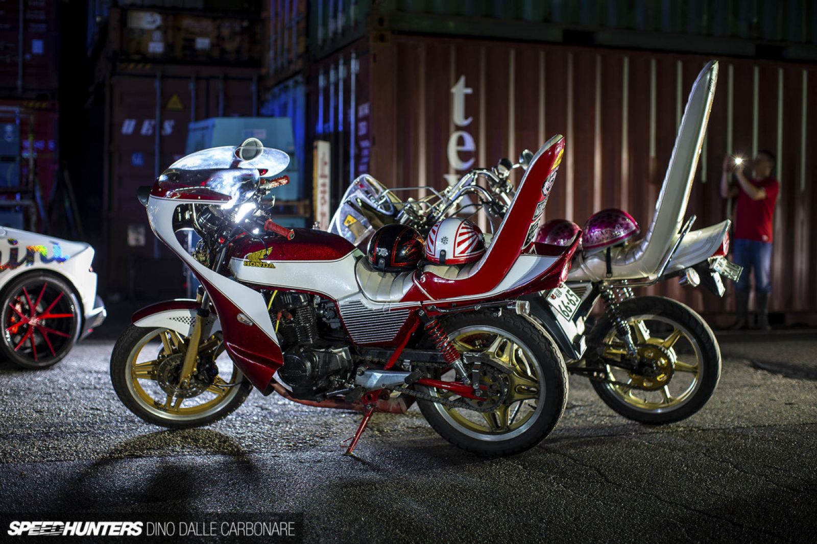 Những chiếc xe mô tô được độ phong cách Bosozoku