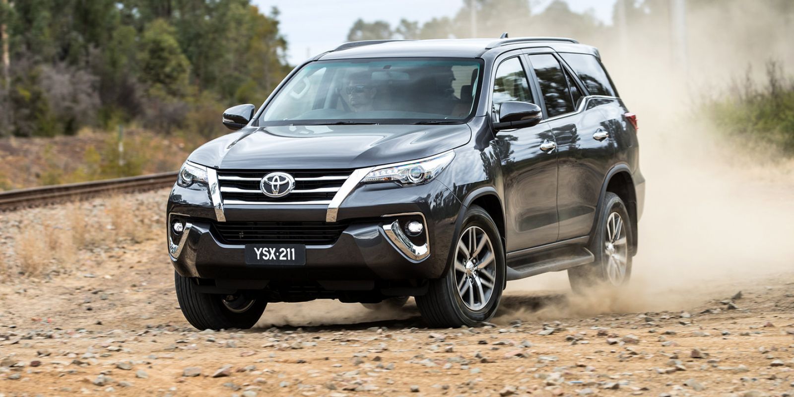 Xe Toyota Fortuner