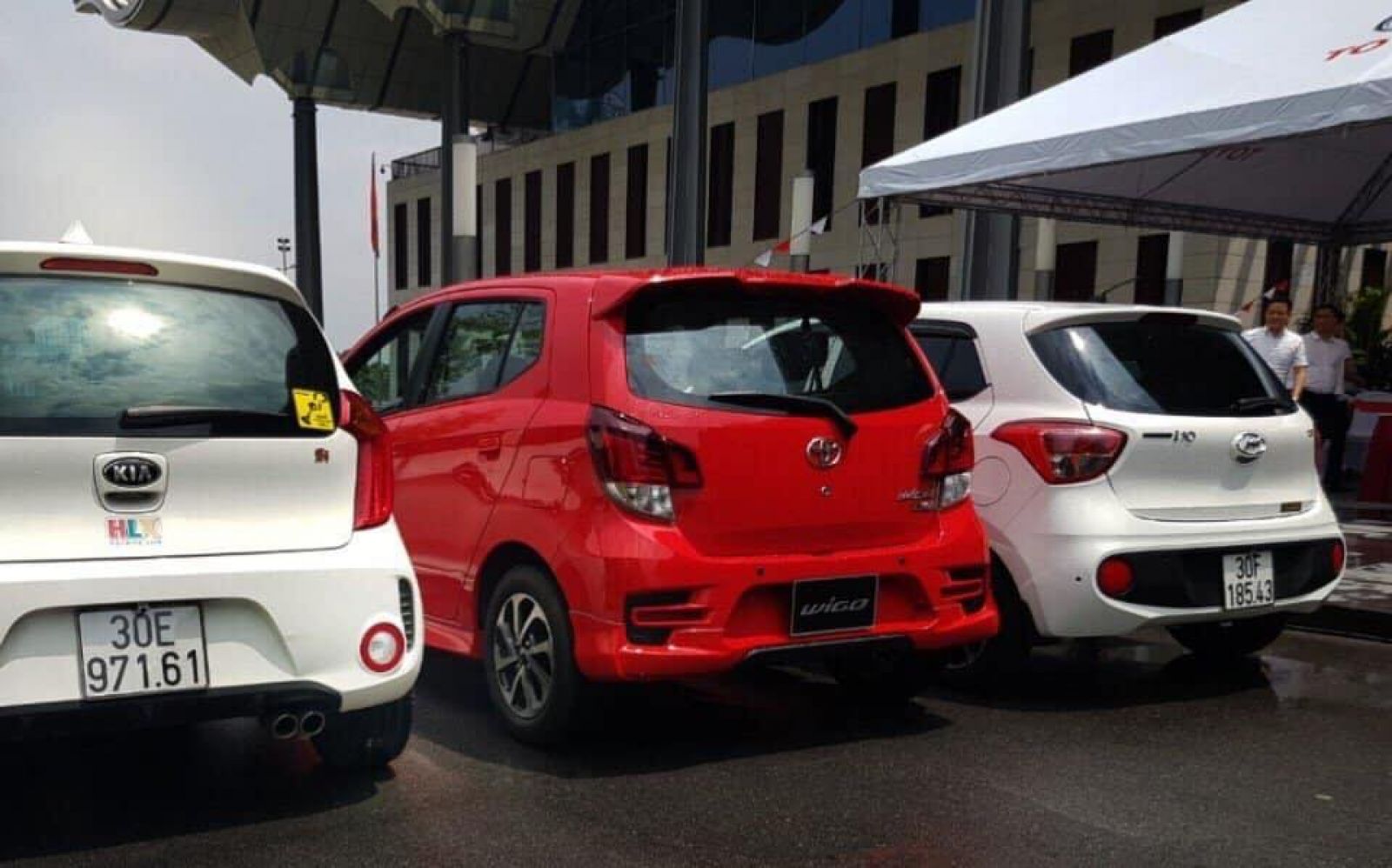Toyota Wigo có thiết kế hầm hố hơn so với 2 mẫu xe cỡ nhỏ còn lại