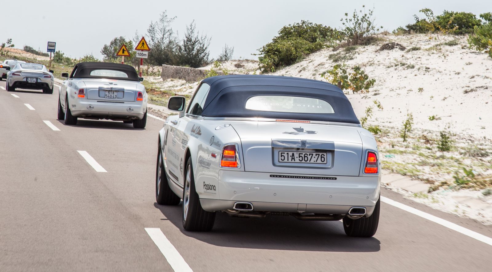 Bộ đôi Rolls-Royce Phantom Drophead Coupe