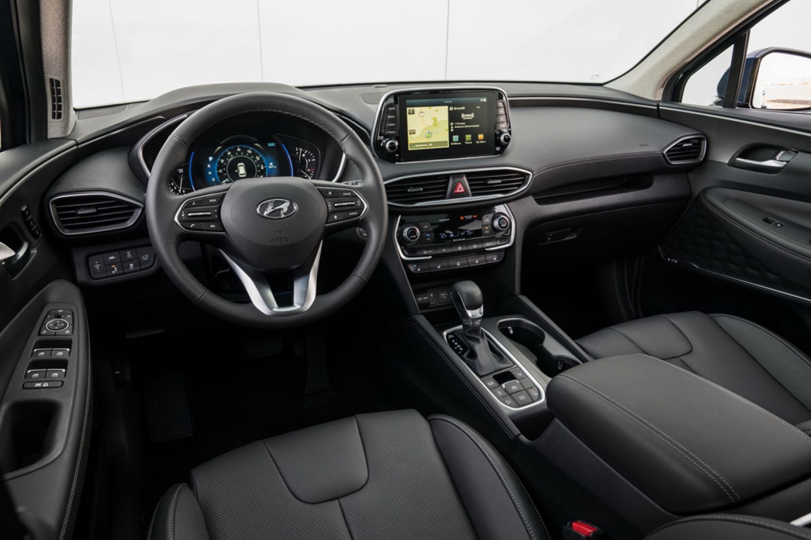 Cận cảnh hàng ghế trước trên Hyundai Santa Fe 2019
