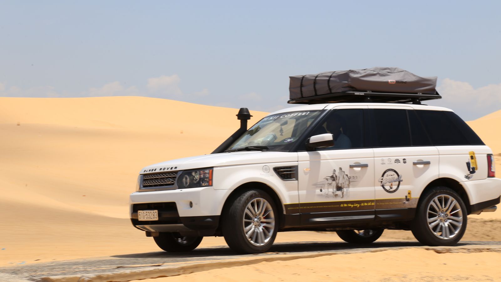 Xe Land Rover offroad