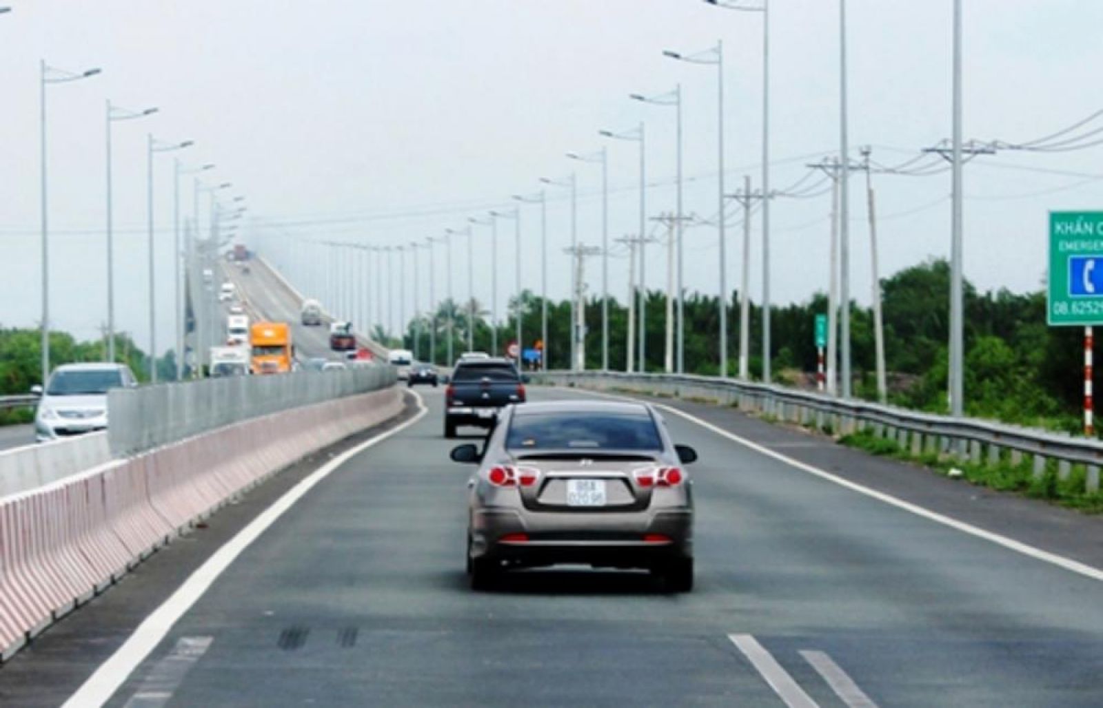 Vượt phải như thế nào là đúng trong quá trình tham gia giao thông?