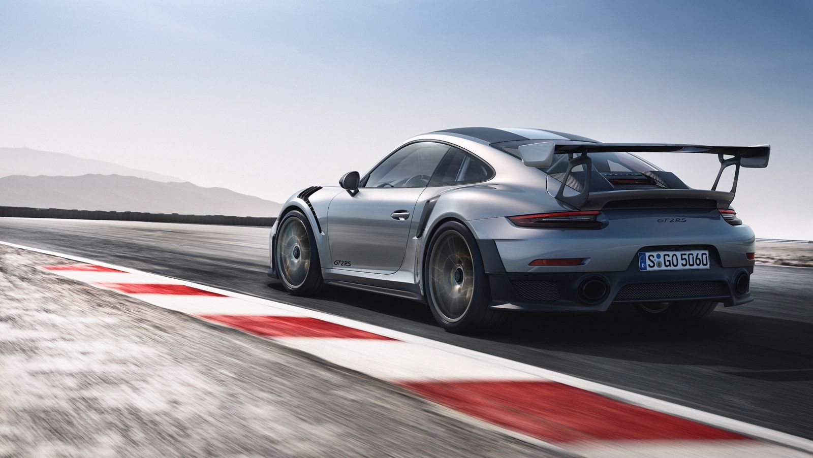 Porsche 911 đạt mức tăng trưởng với hai con số
