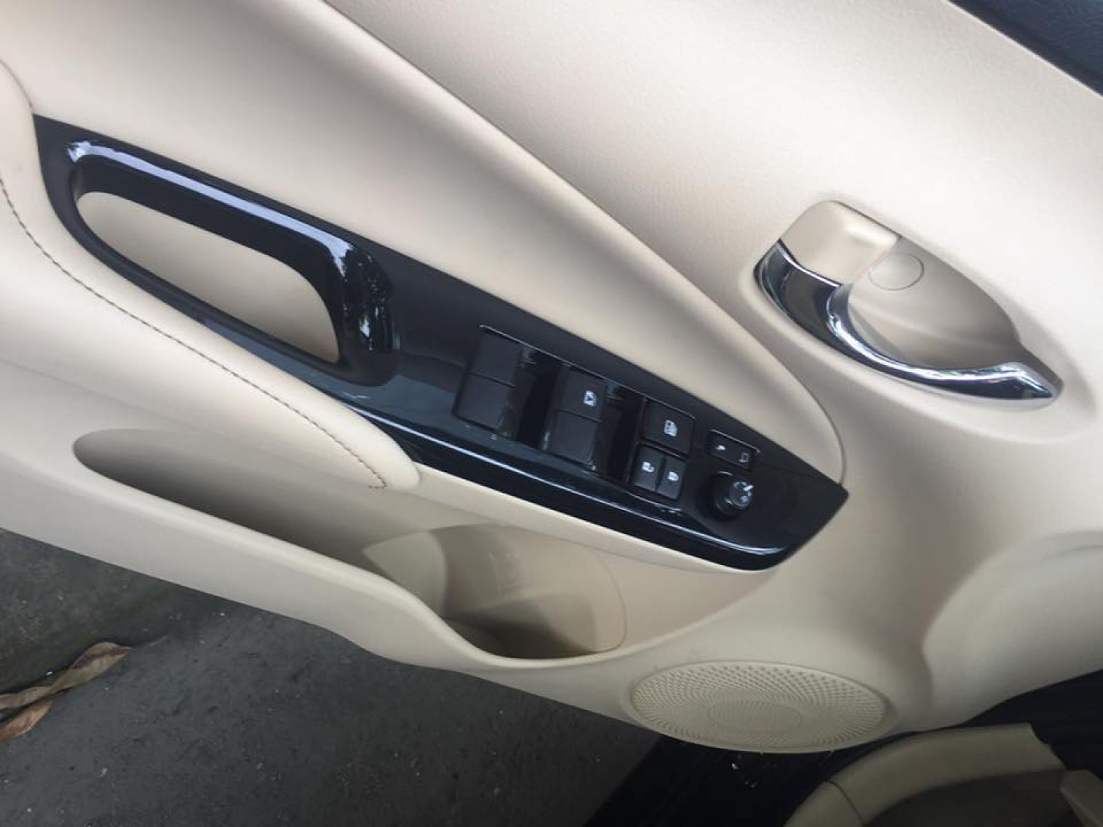 Thiết kế cửa xe Toyota Vios 2018