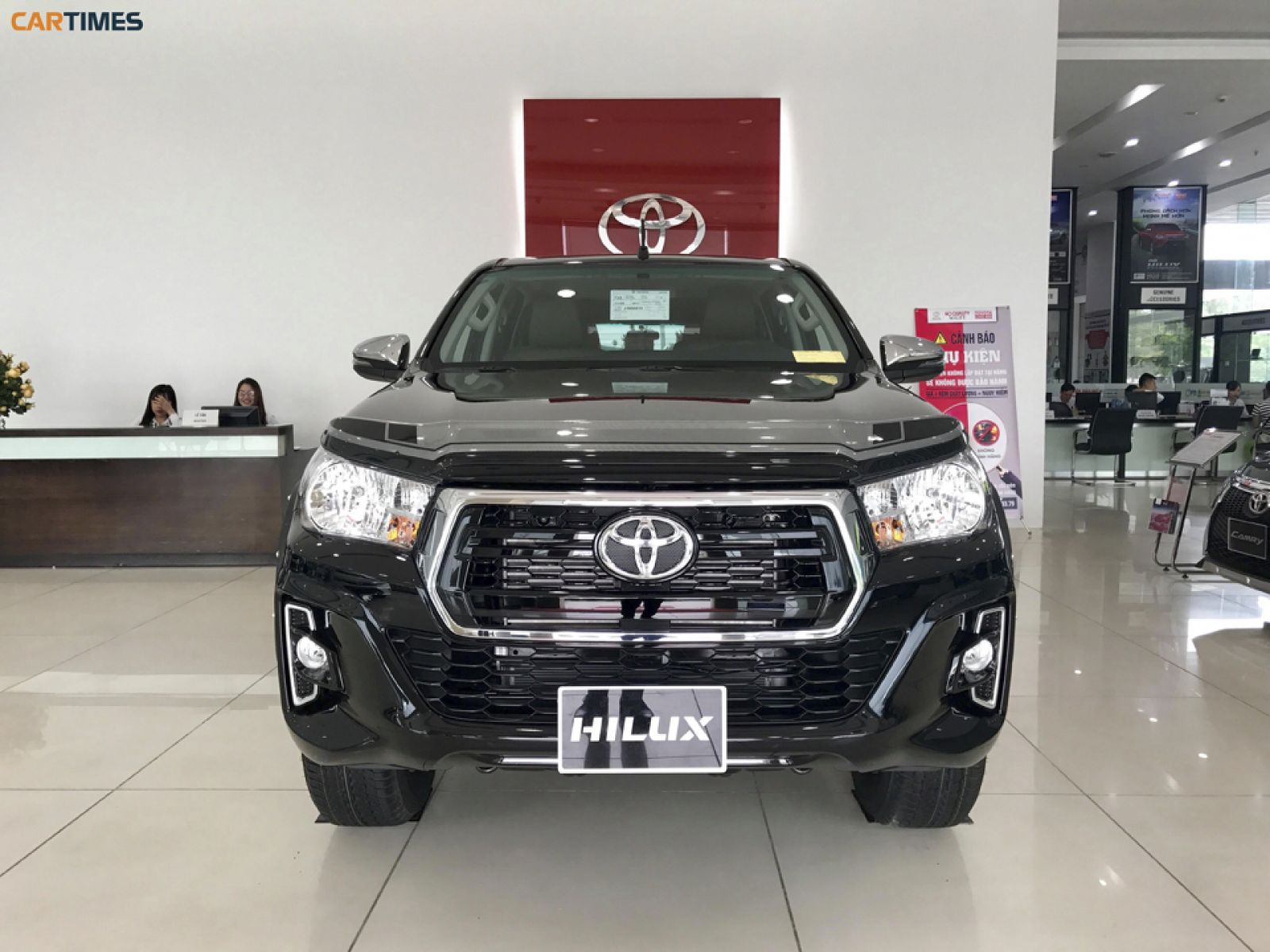 Thiết kế đầu xe Toyota Hilux 2018 