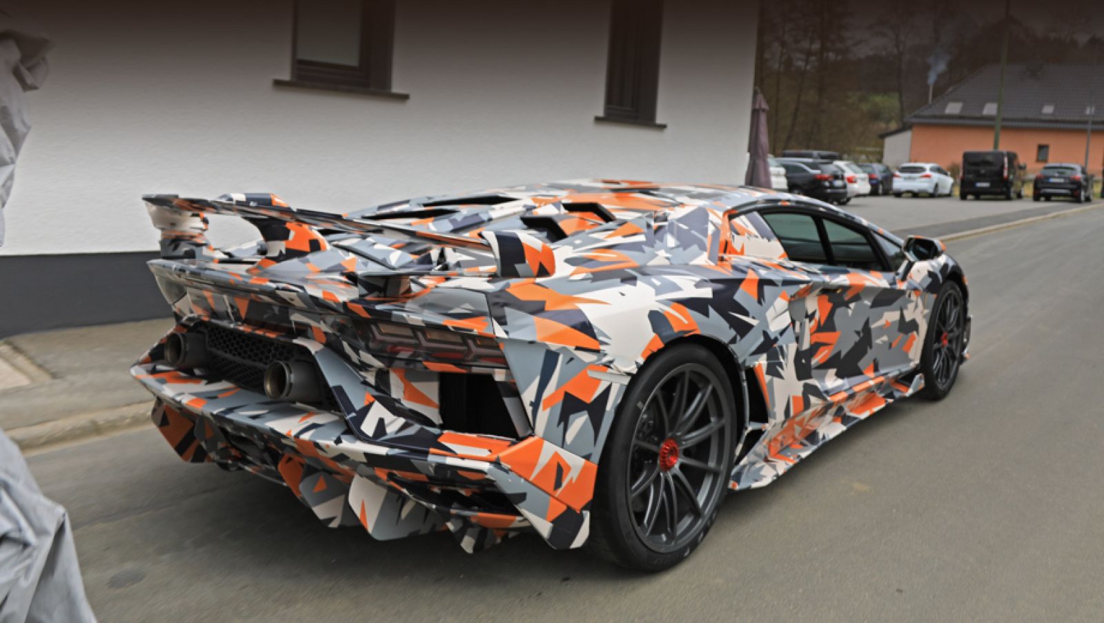 Xe được trang bị hệ thống khí động học mới nhất của Lamborghini
