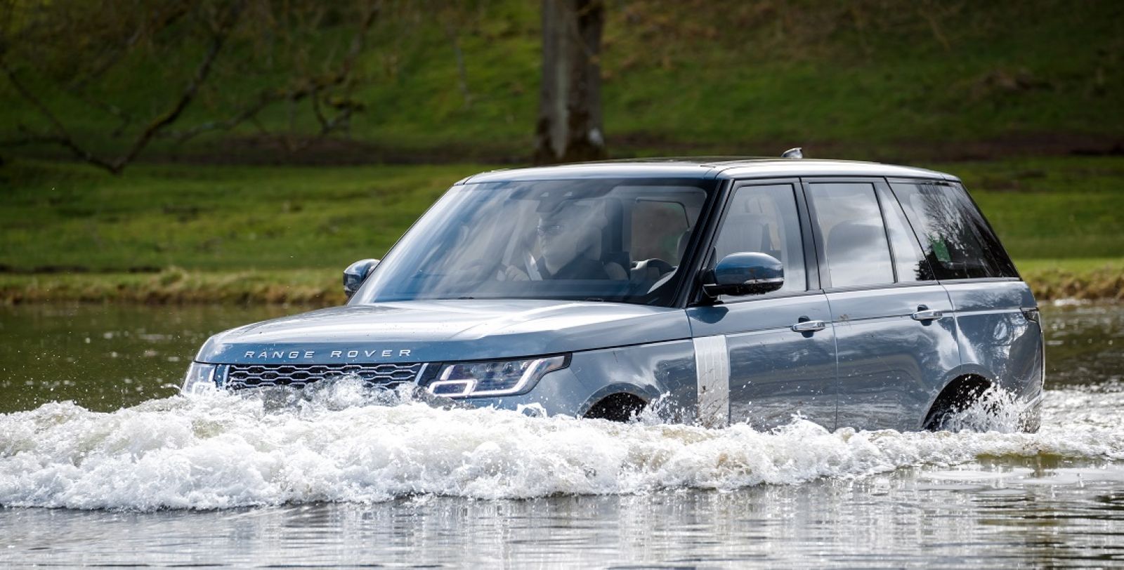 Xe Range Rover có thêm tùy chọn động cơ dầu SDV8 4.4 lít