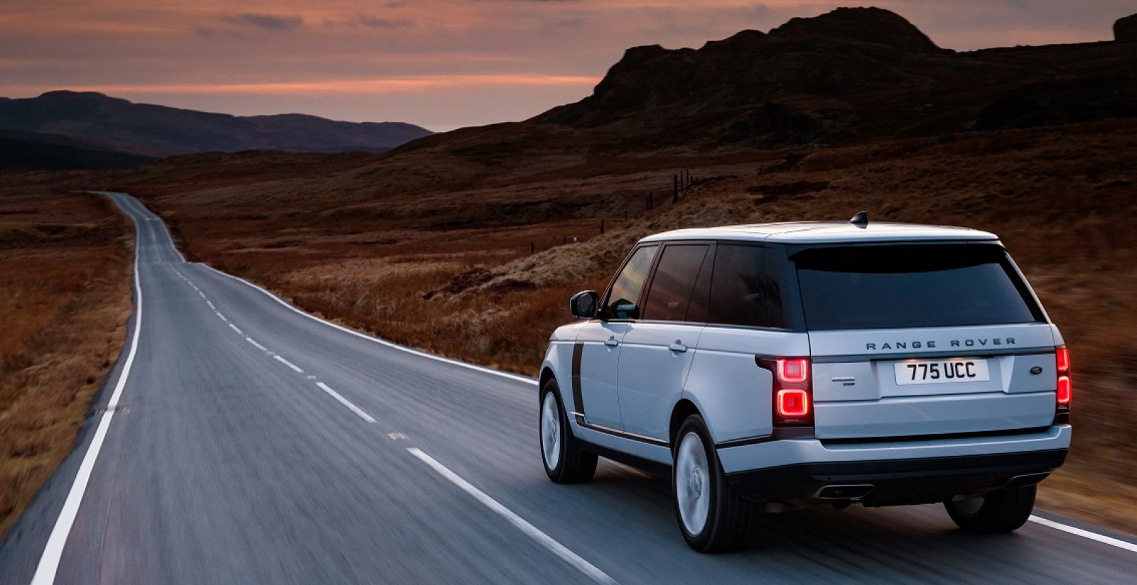 Công nghệ mới trên xe Range Rover đem lại hiệu năng vận hành và sự thư thái dành cho người lái