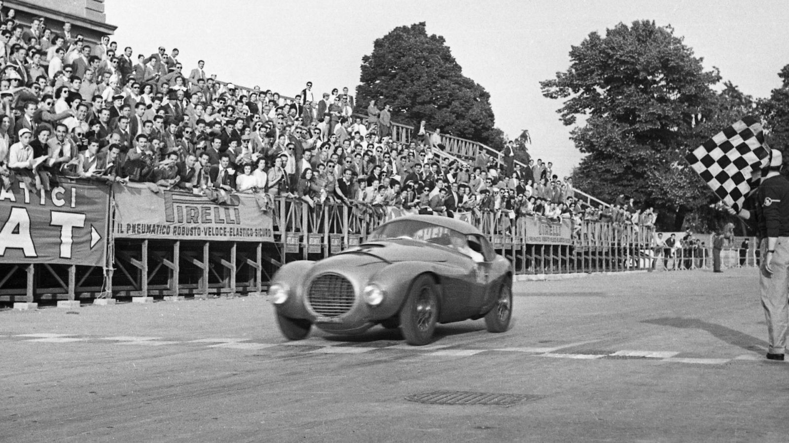 Ferrari 166MM/ 212 Export "Uovo" vào thời kỳ hoàng kim cách đây gần 70 năm