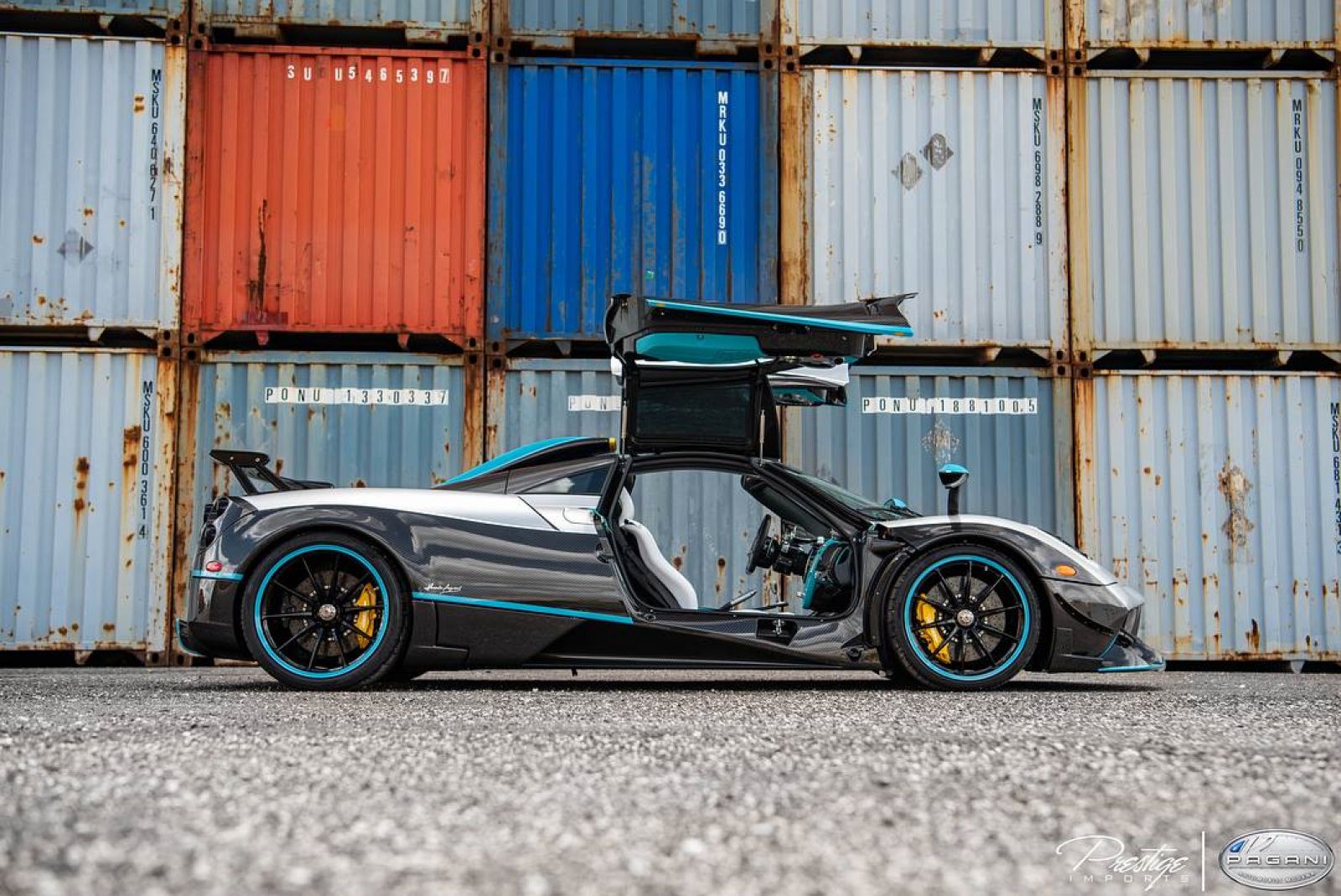 Siêu xe được lấy cảm hứng từ xe đua của tay đua Lewis Hamilton