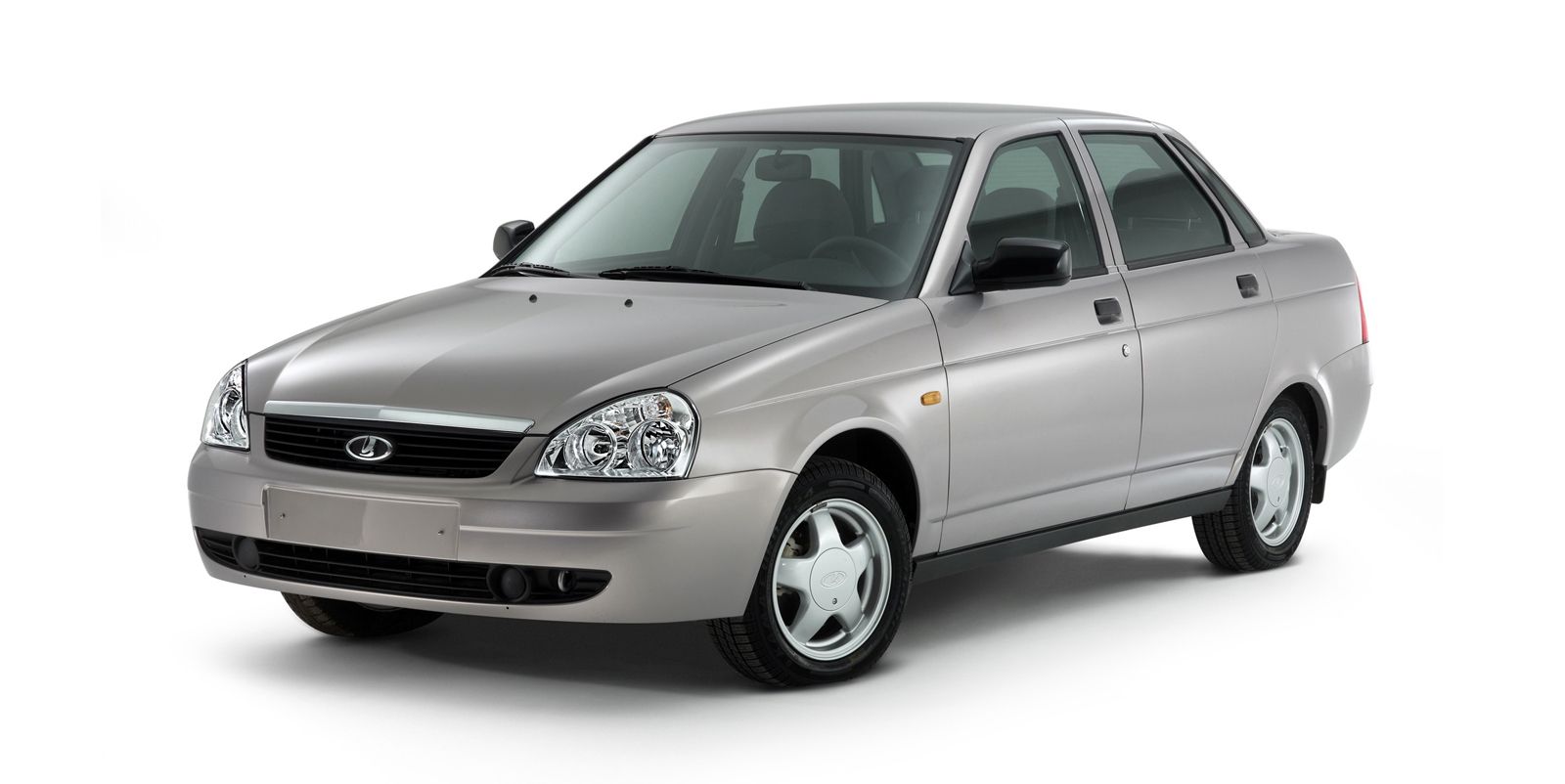 Xe Lada Priora có giá rất rẻ tại Nga