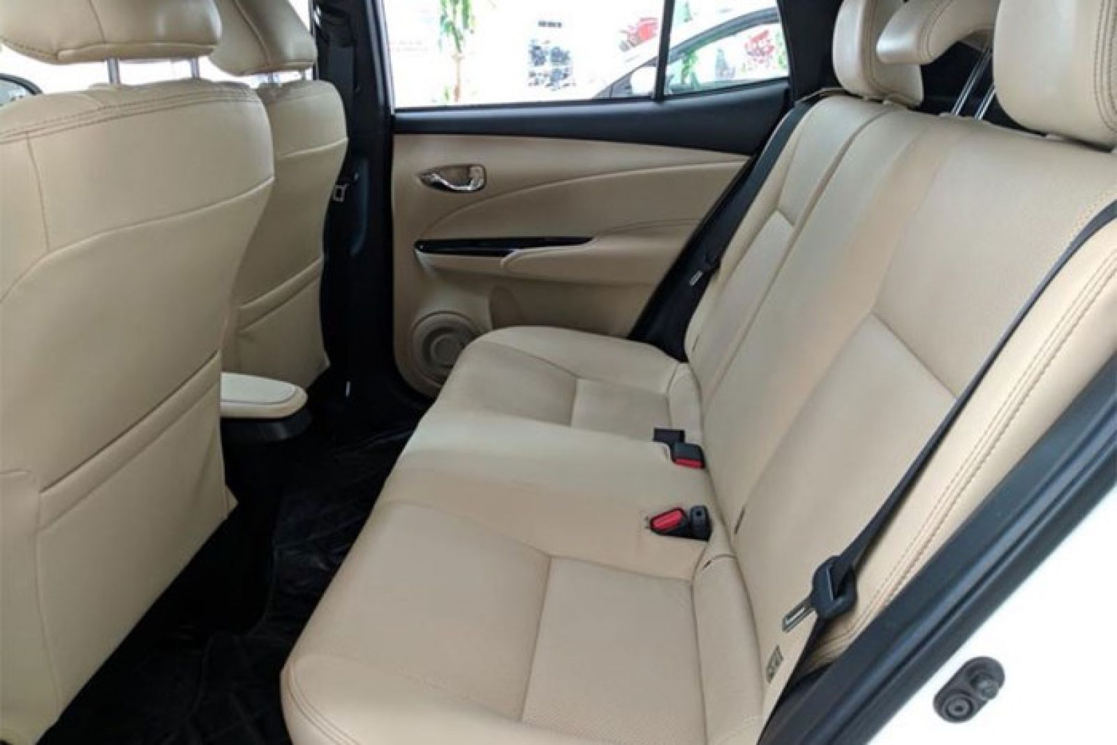 Thiết kế hàng ghế sau xe Toyota Yaris 2018