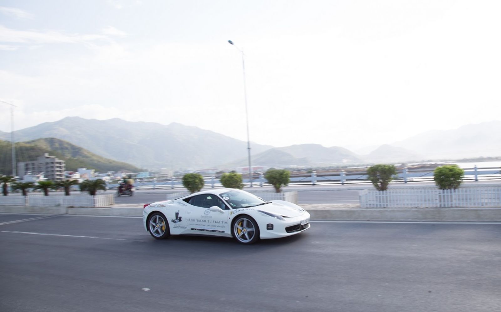 Siêu xe Ferrari 488 Speciale