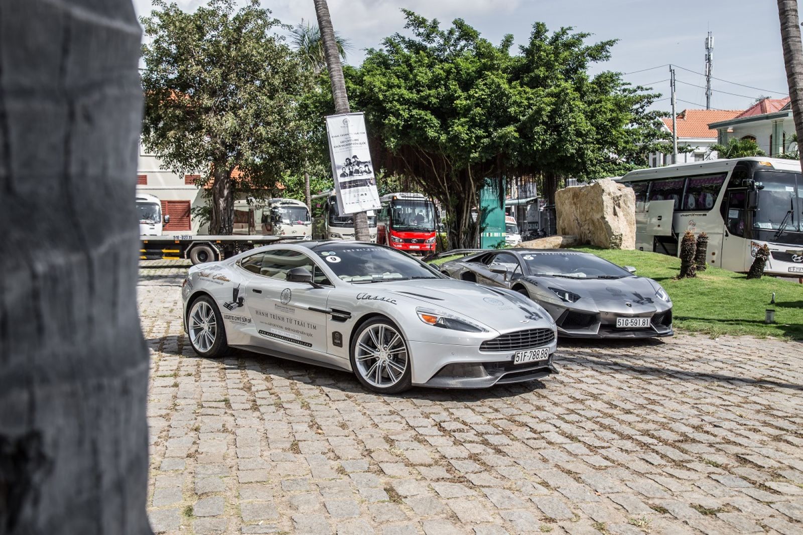 Siêu xe Aston Martin Vanquish
