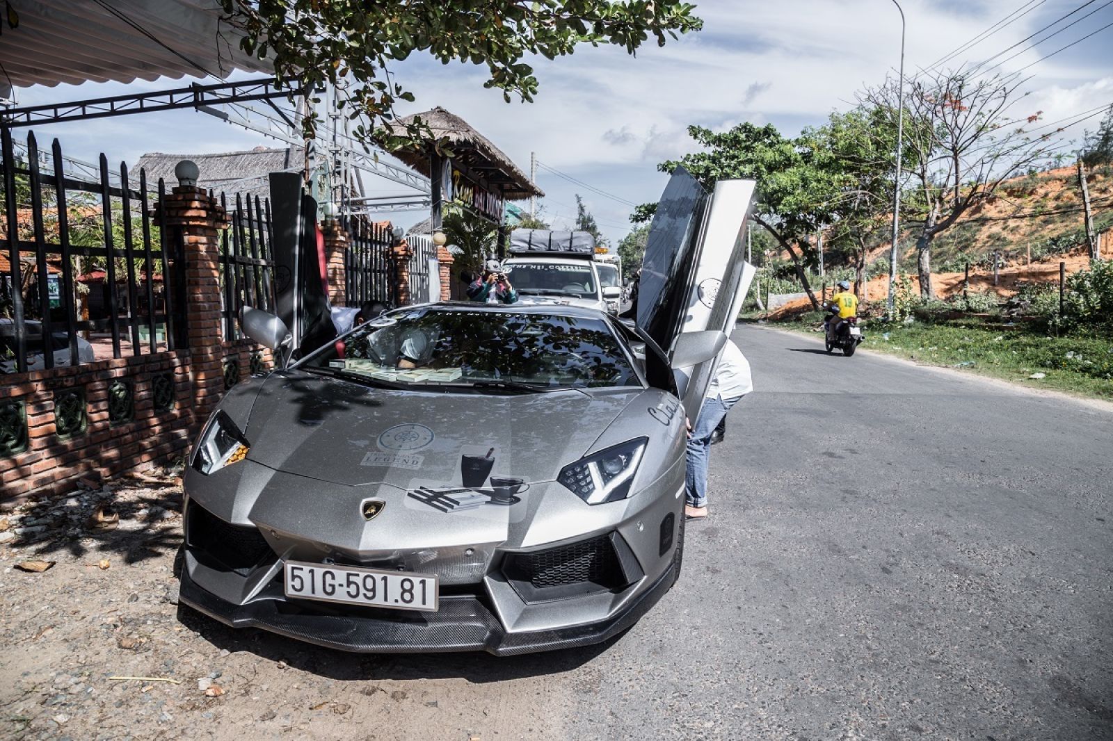 Siêu xe Lamborghini Aventador LP700-4 độ DMC