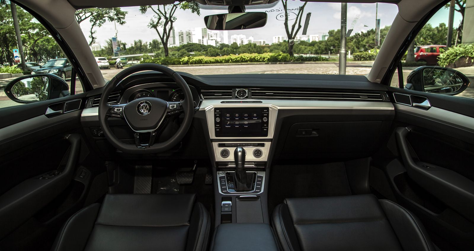 Nội thất xe Volkswagen Passat BlueMotion COMFORT