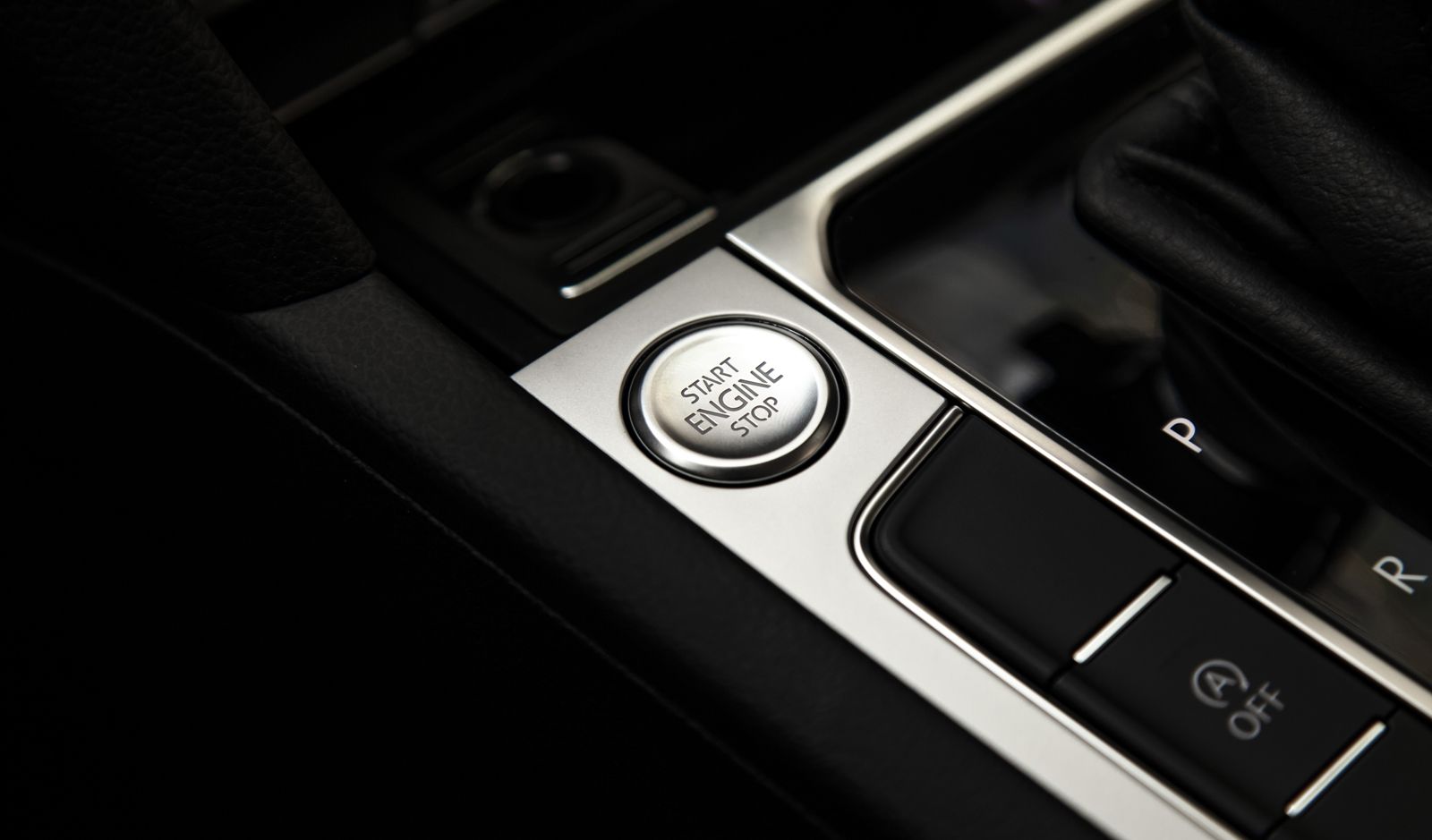Nút bấm start/stop engine Volkswagen Passat BlueMotion COMFORT