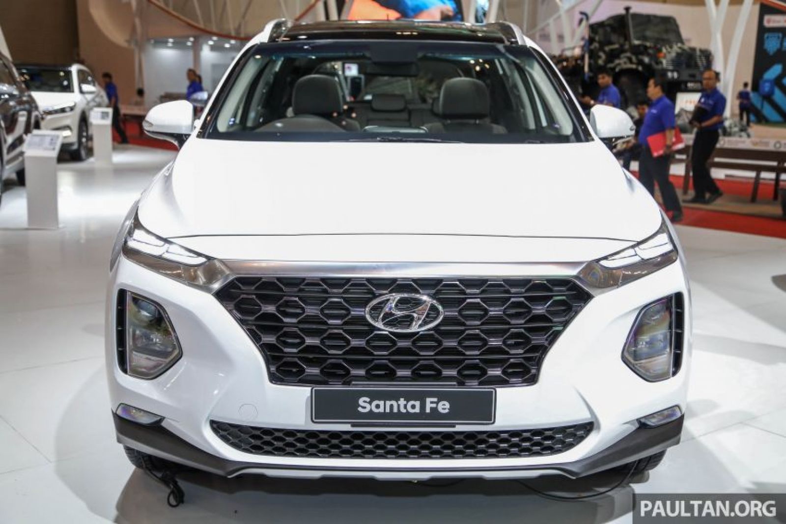 Thiết kế đầu xe Hyundai SantaFe 2019