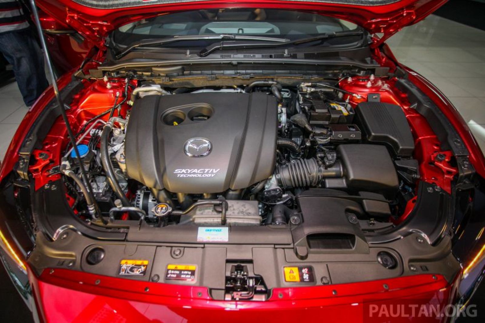 Xe vẫn sử dụng động cơ SkyActiv như các phiên bản trước