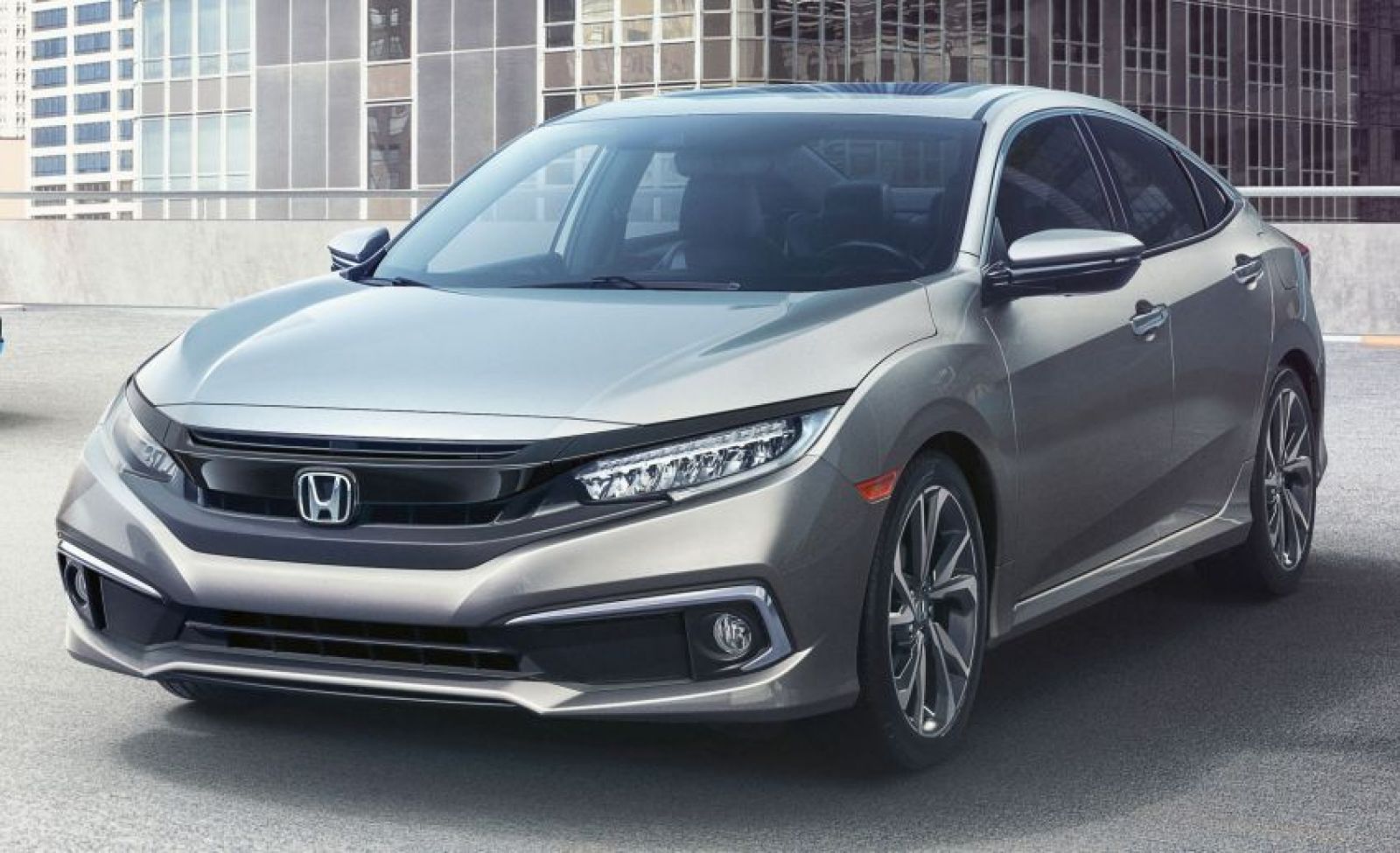 Honda Civic 2019 bản sedan có nhiều thay đổi về ngoại thất so với trước