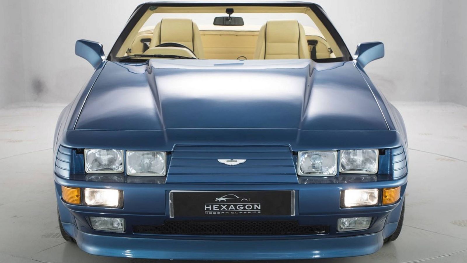 Thiết kế đầu xe Volante Zagato không giống những mẫu Aston Martin 