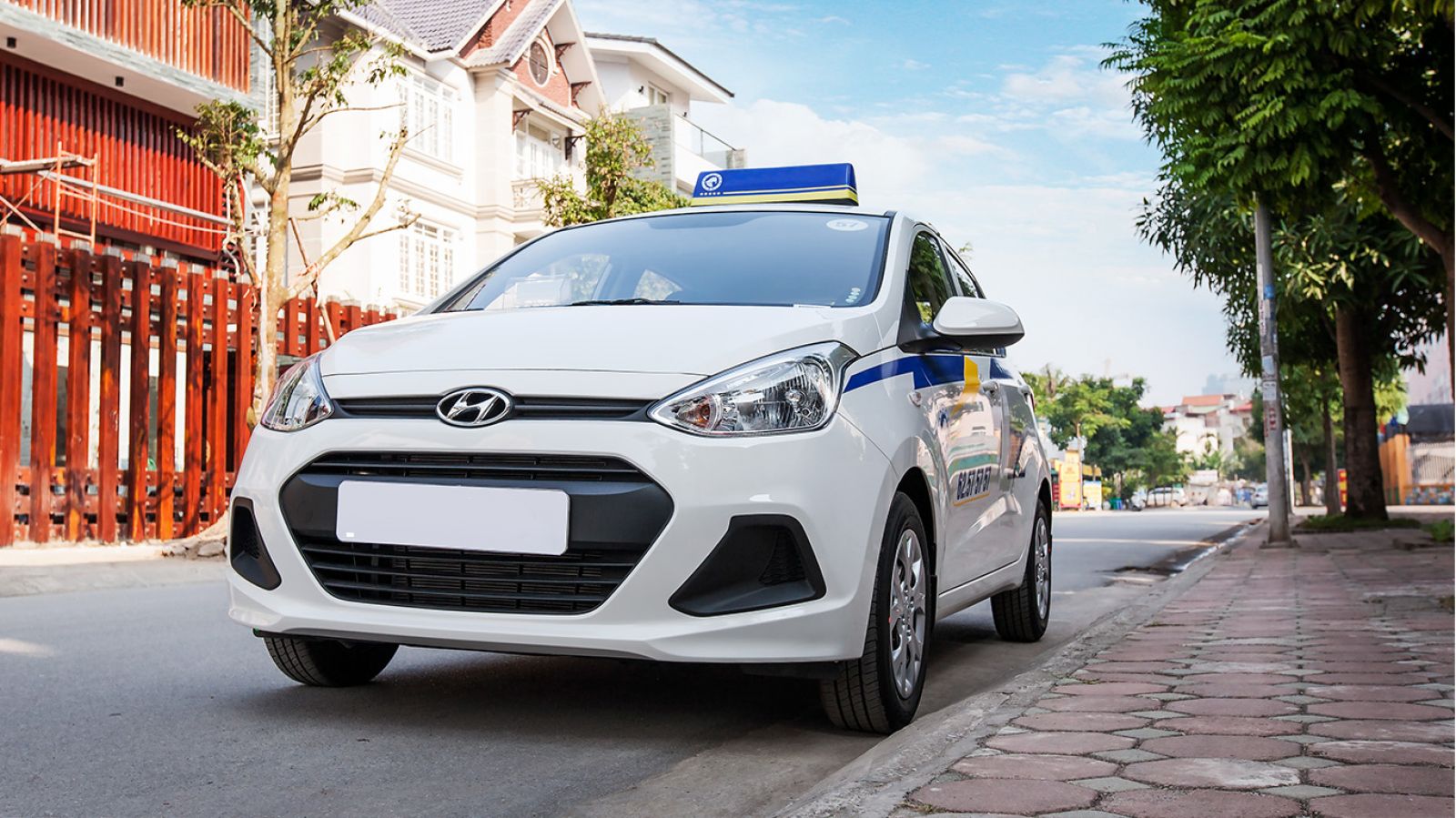 Xe Hyundai i10