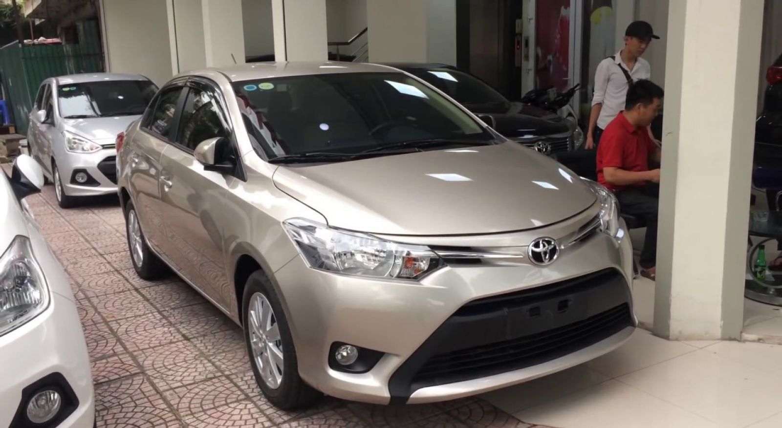 Toyota Vios bản E, số sàn