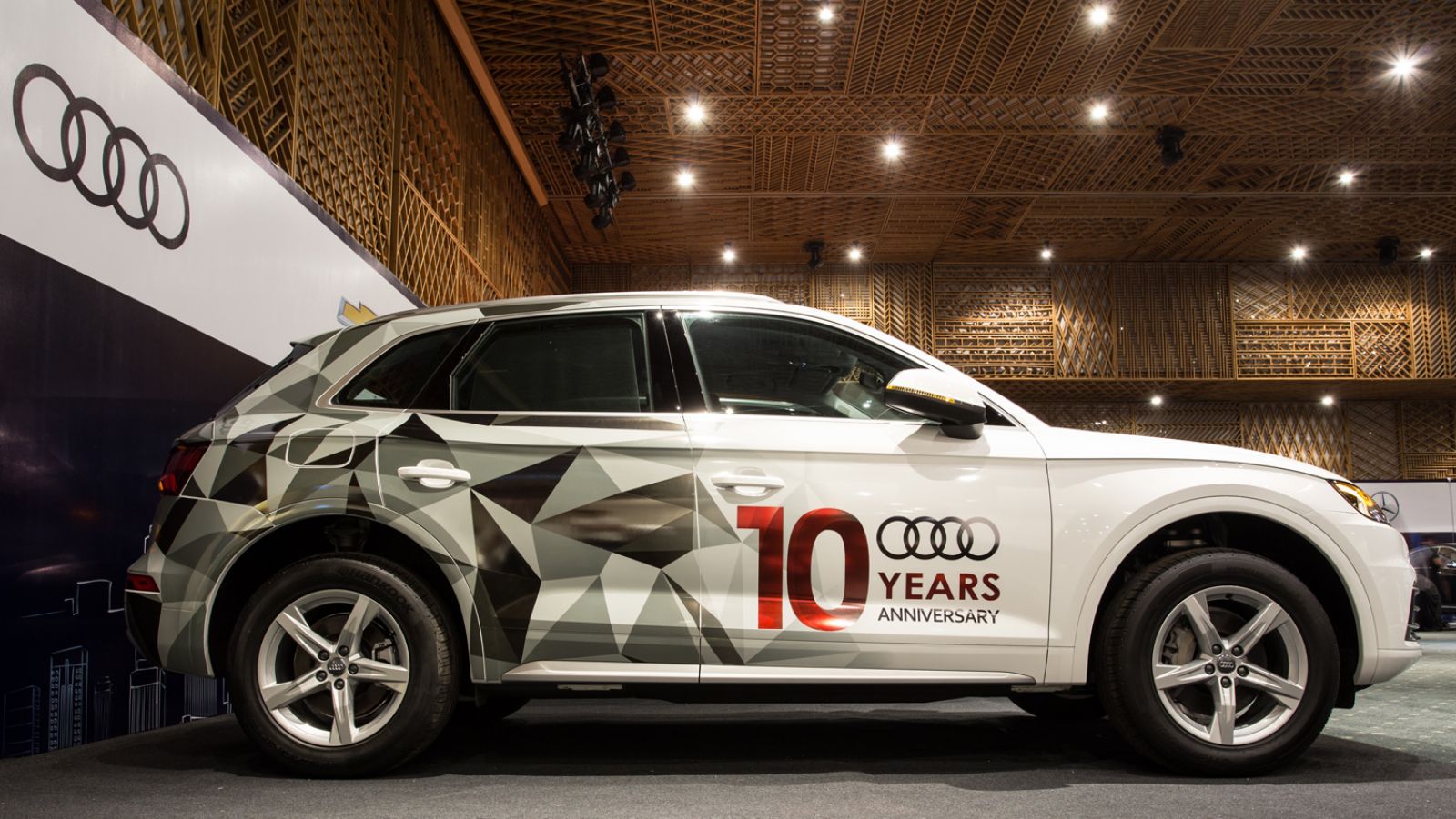 Chiếc Audi quattro đầu tiên đã được bán ra thị trường cuối năm 1980