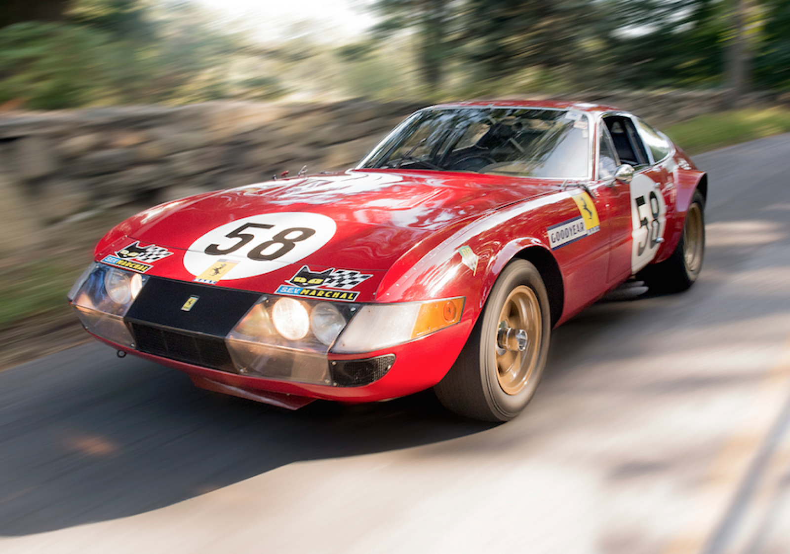 Ferrari 356 GTB/4 là siêu xe có động cơ đặt trước