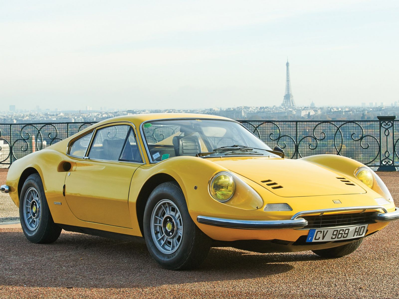 Ferrari Dino lấy theo tên người con trai quá cố của Enzo Ferrari