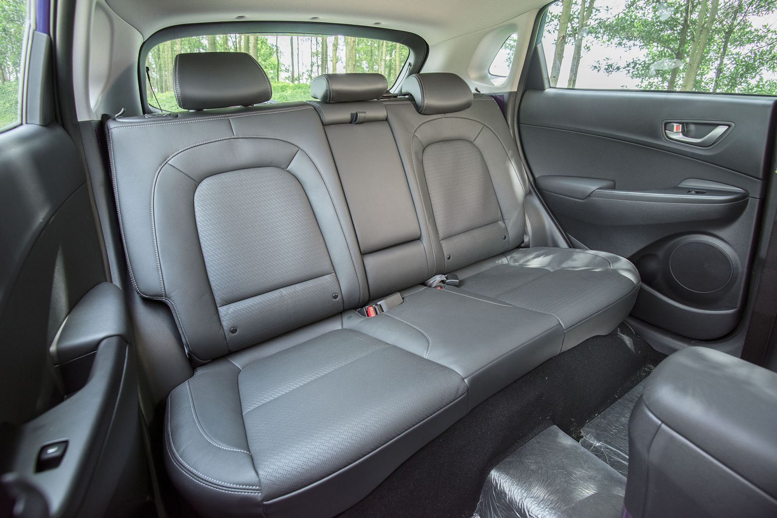Hàng ghế sau của Hyundai Kona