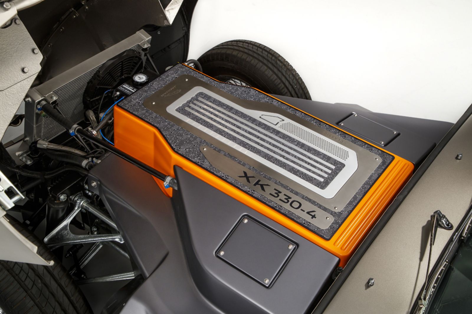Thiết kế động cơ xe Jaguar E-Type chạy điện