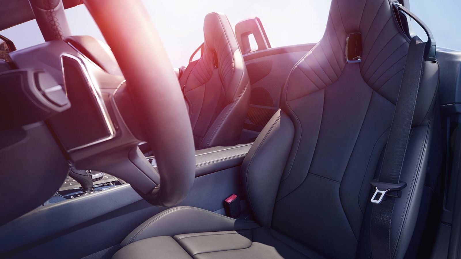 Thiết kế ghế lái trên BMW Z4 2019