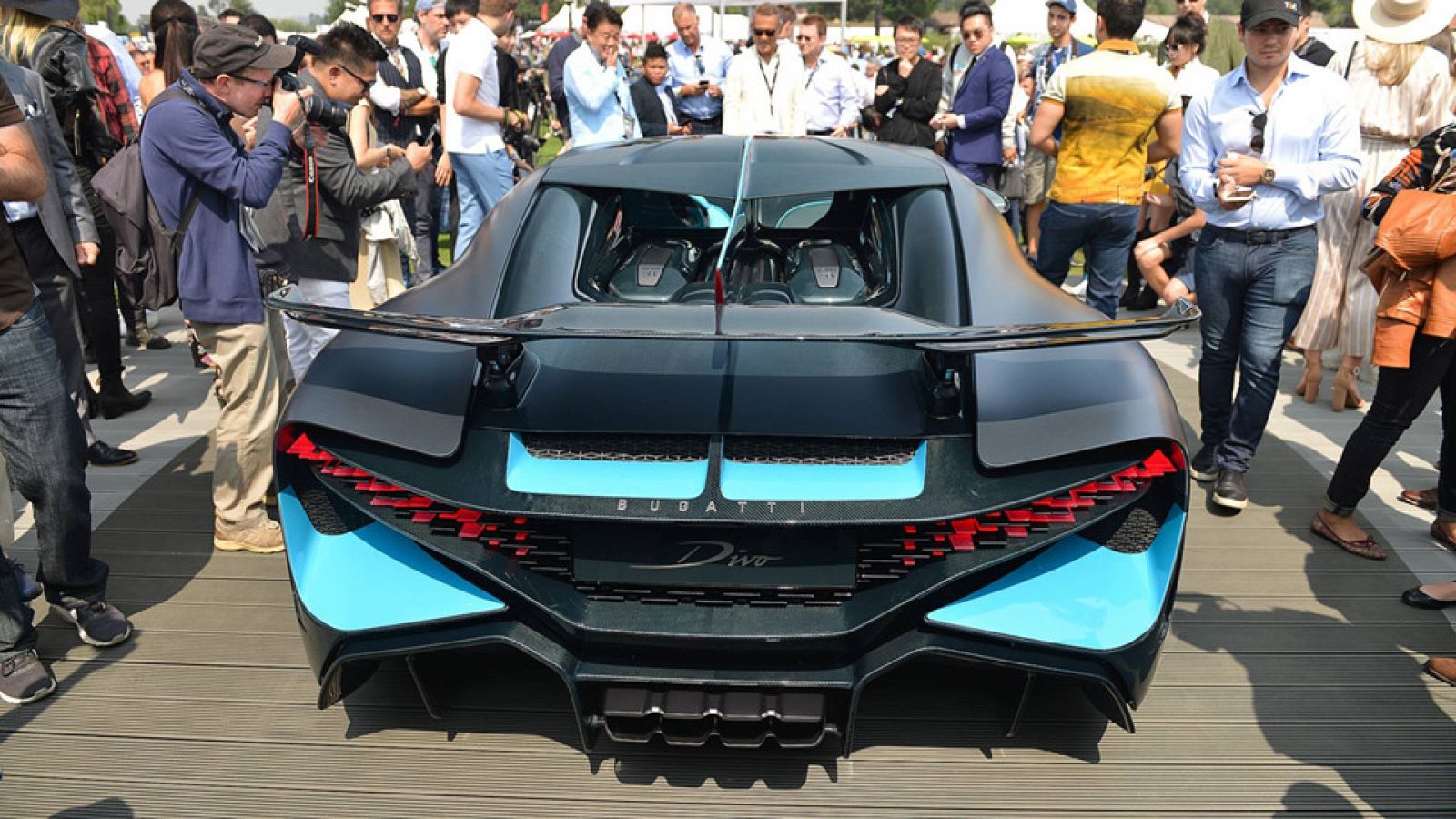 Thiết kế đuôi xe Bugatti Divo