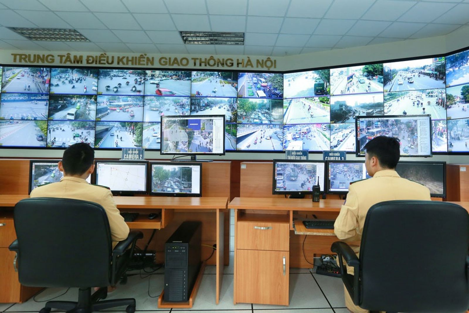 Hệ thống camera ở các nút giao thông ở các thành phố lớn
