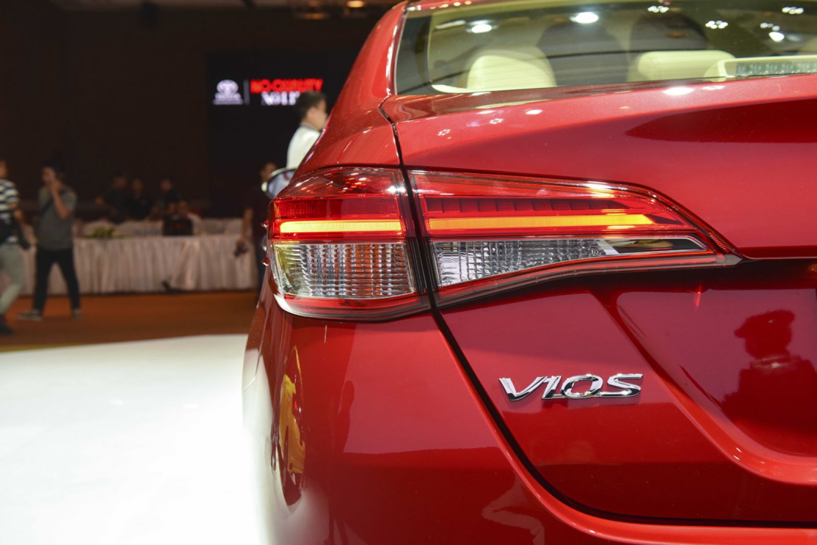 Đèn hậu xe Toyota Vios 2018