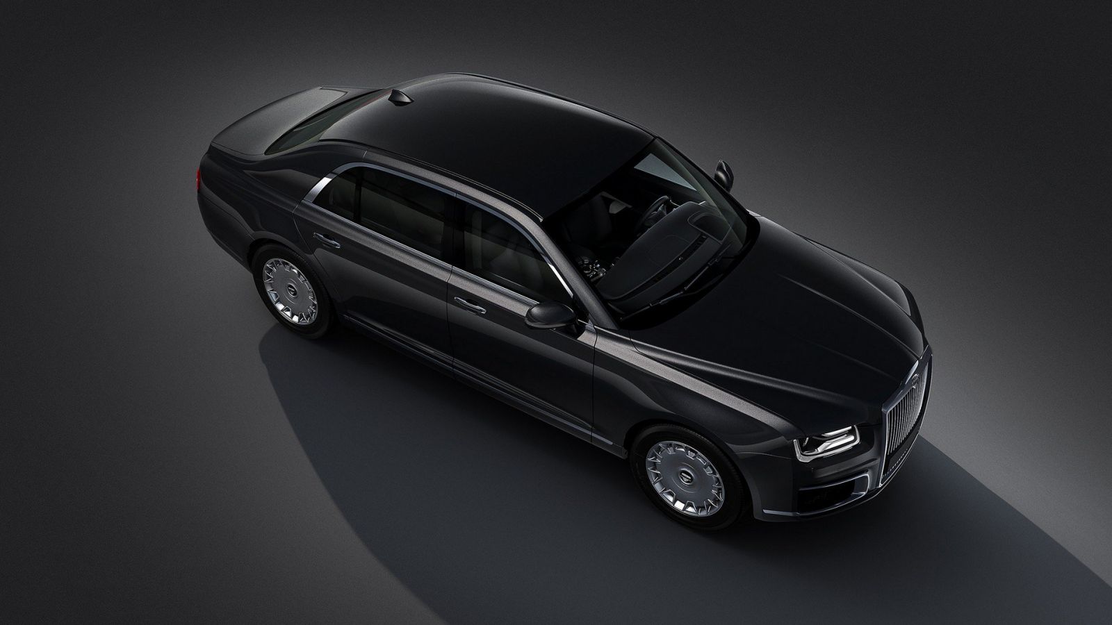 Mẫu xe limousine của Nga có thiết kế lấy ý tưởng từ xe Rolls-Royce