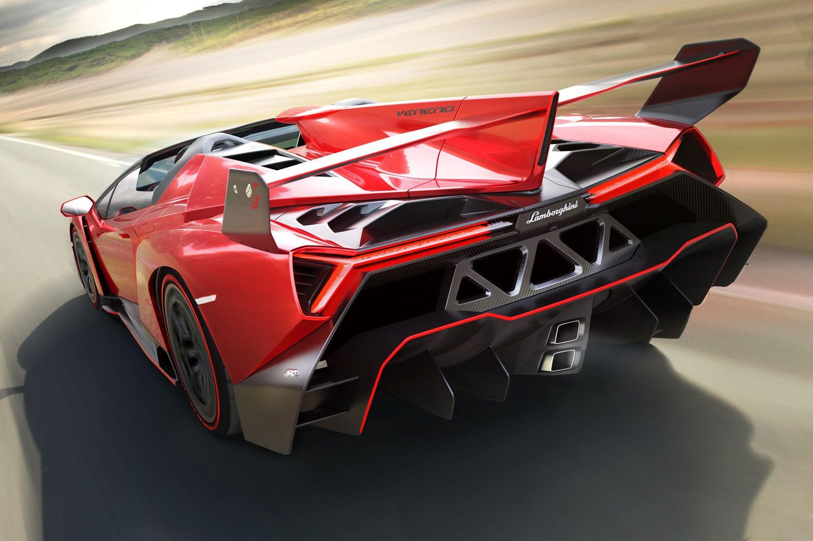Đuôi xe Lamborghini Veneno được thiết kế khí động học với cánh gió gắn liền thân xe