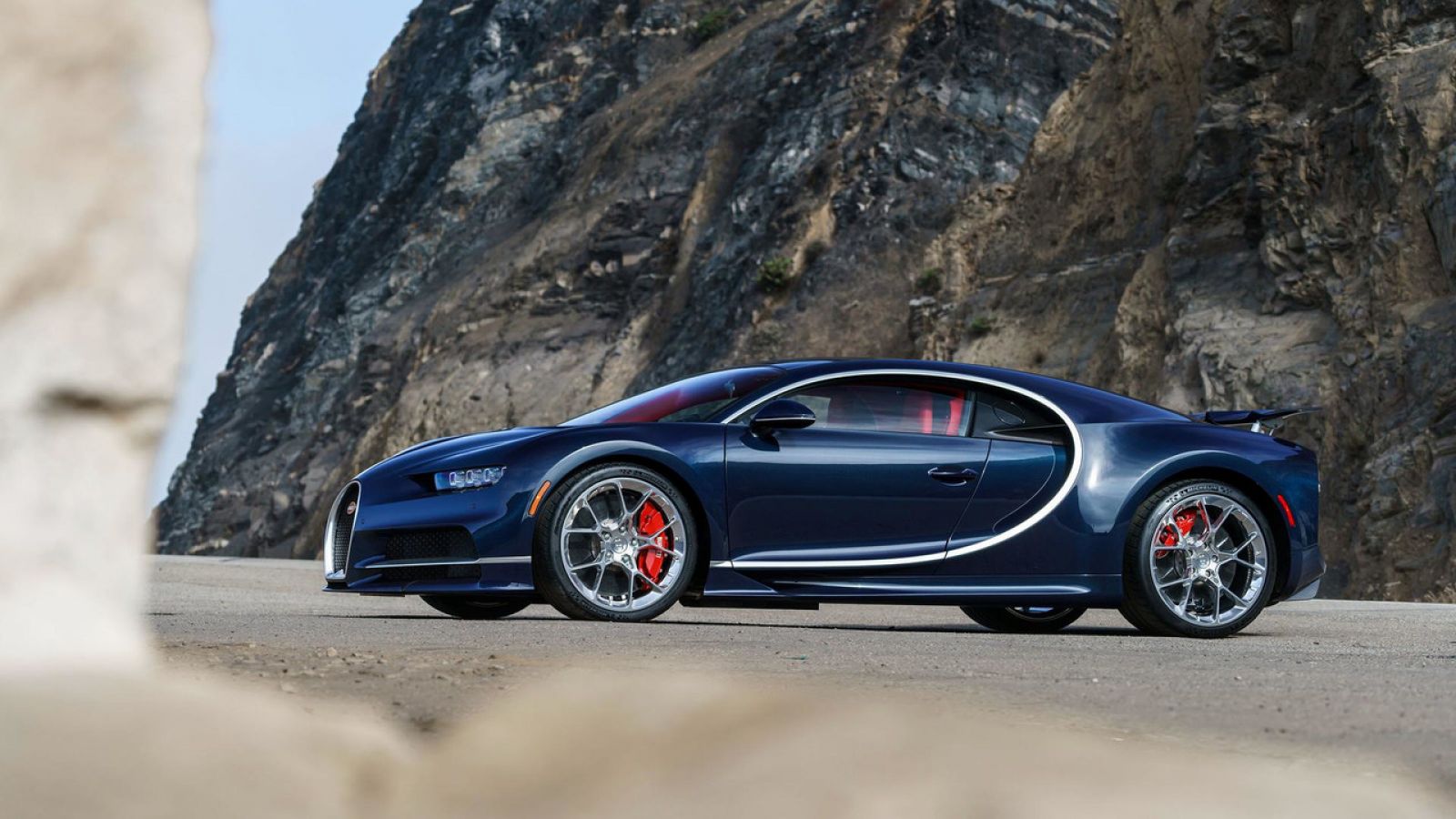 Thiết kế bên hông Bugatti Chiron
