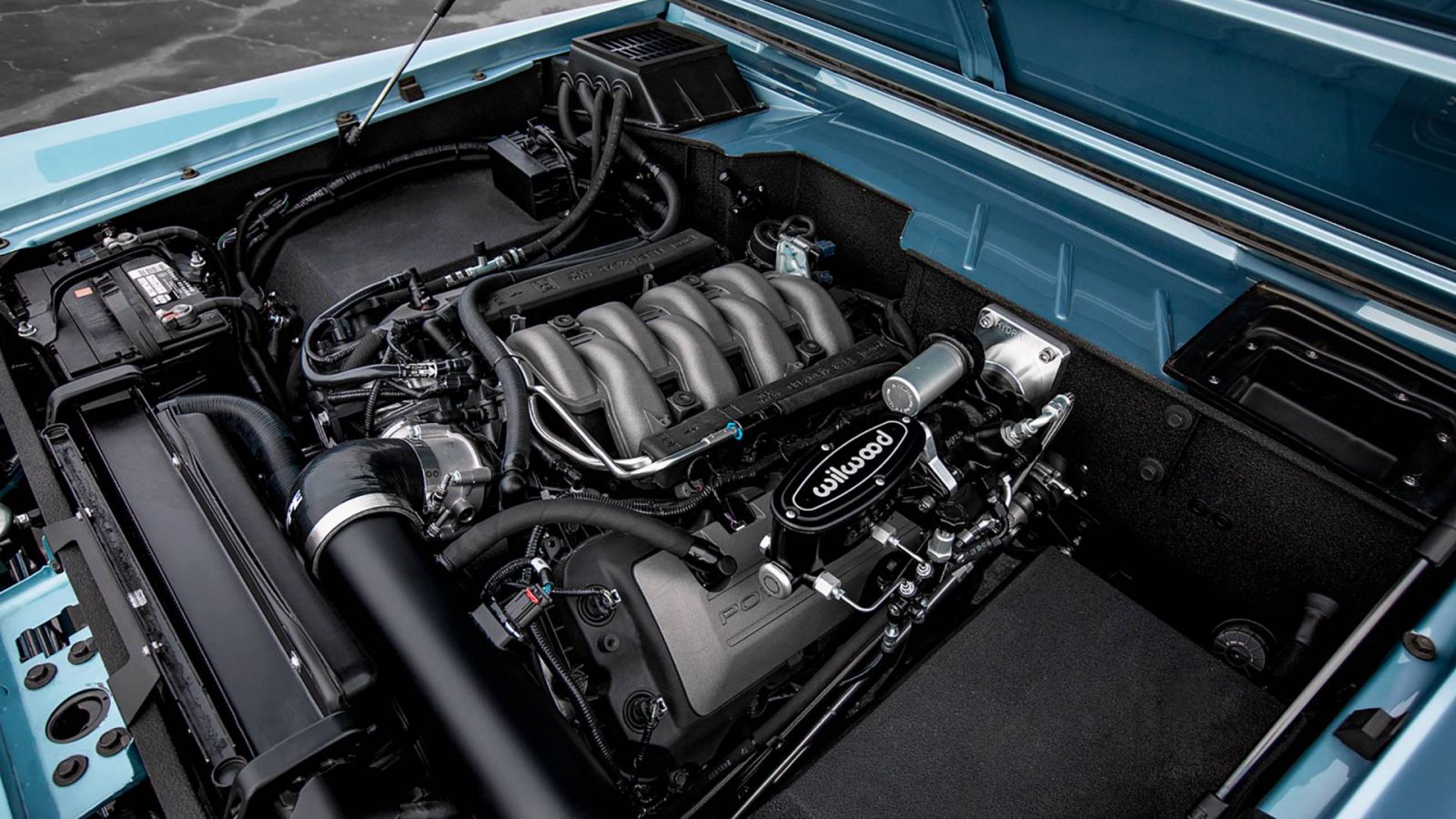 Thiết kế động cơ Ford Bronco V8 5.0L