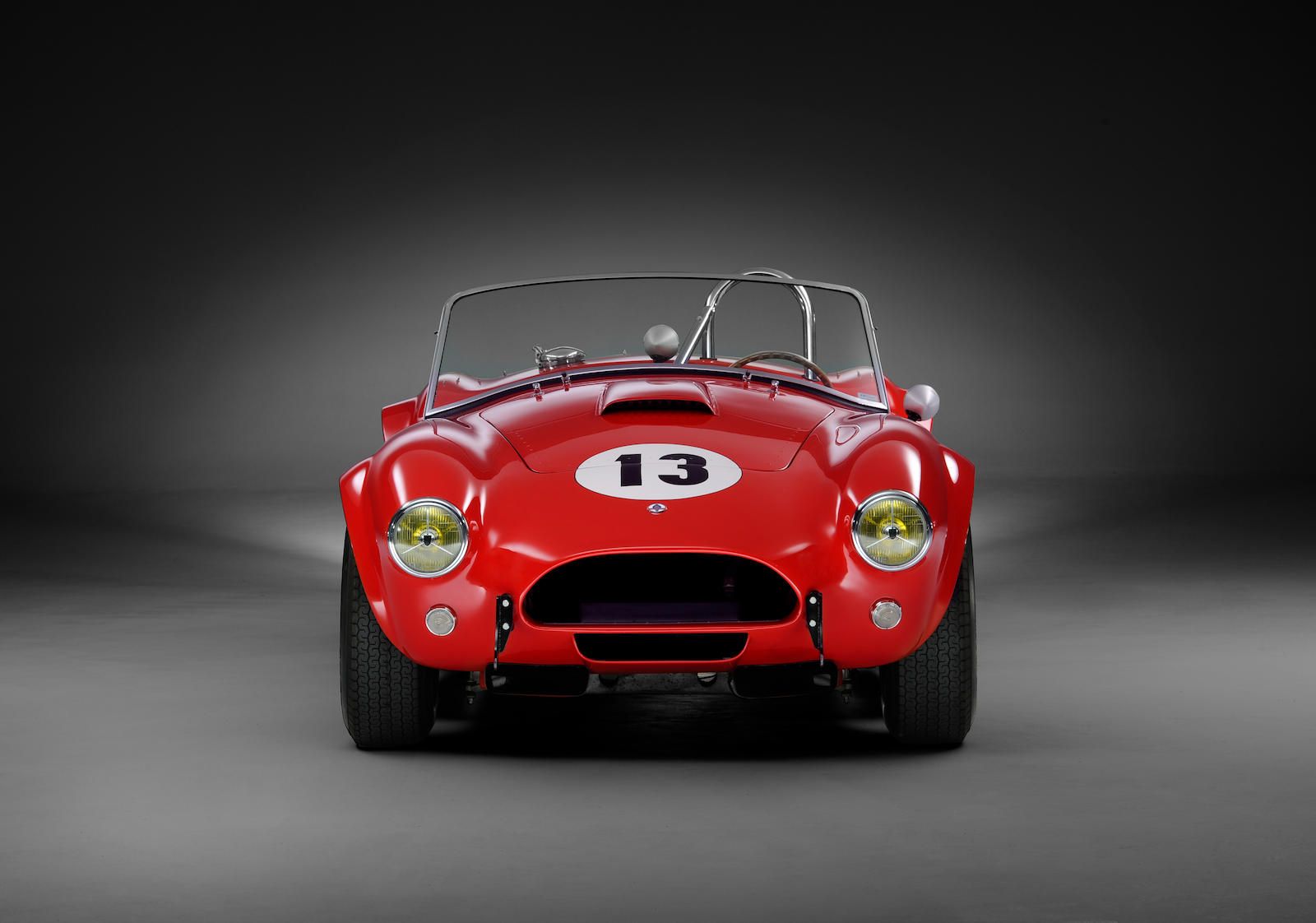 Thiết kế đầu xe Shelby Cobra 289ci 1964