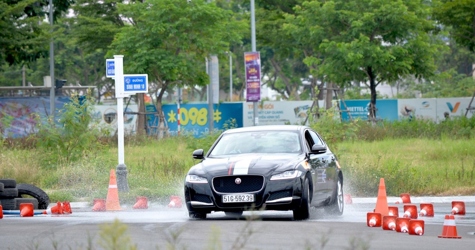 Continental Tires Vietnam chính thức hợp tác cùng Jaguar Land Rover Việt Nam