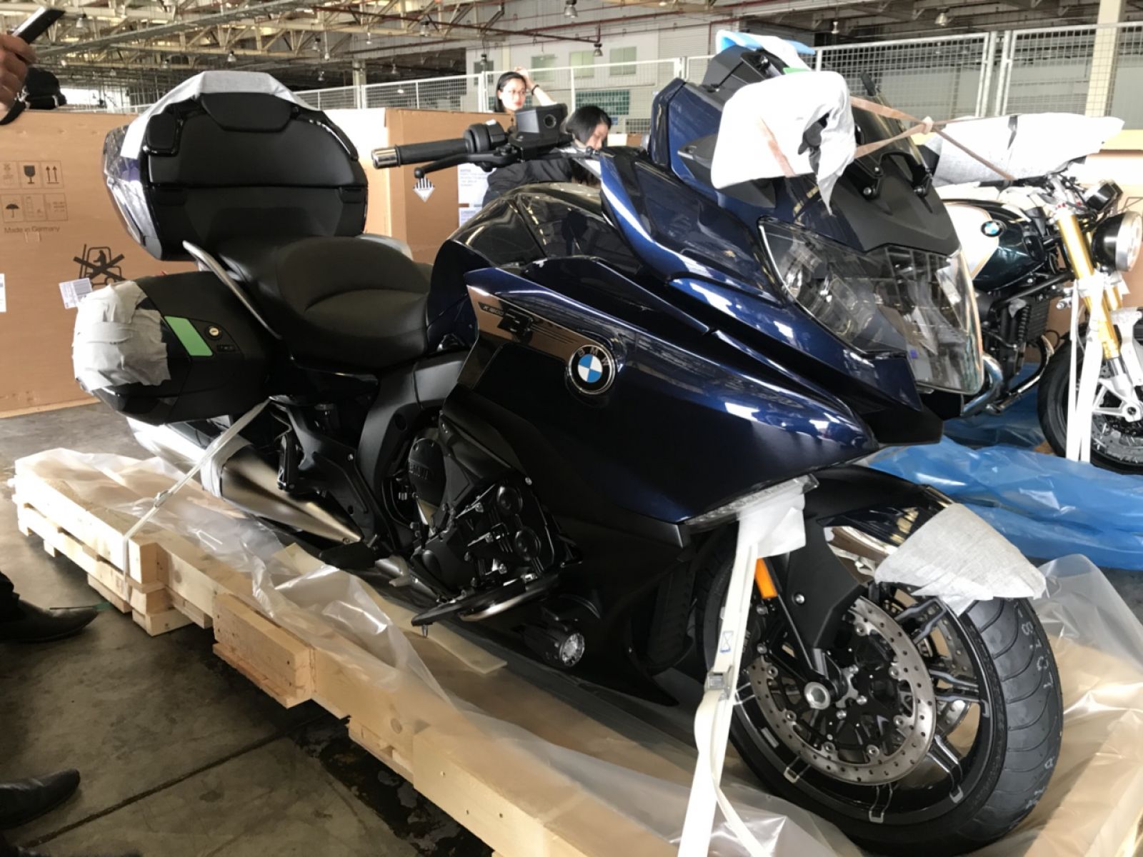 Mẫu xe touring BMW Motorrad K1600 Grand America