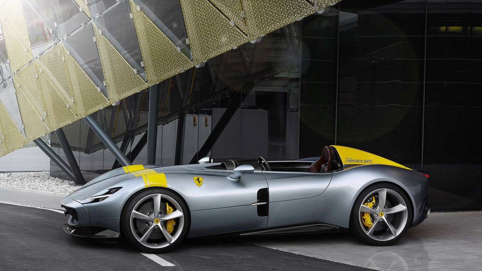 Thiết kế phía bên hông xe Ferrari Monza SP1