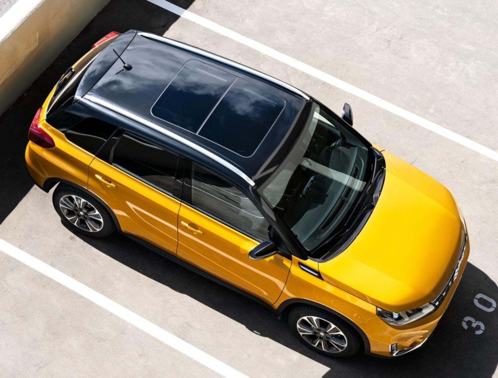 Của sổ trời sẽ được trang bị trên Suzuki Vitara 2019 phiên bản cao nhất