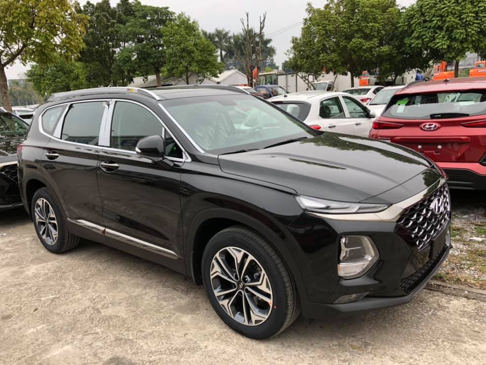 Phiên bản màu đen của Hyundai Santa Fe 2019