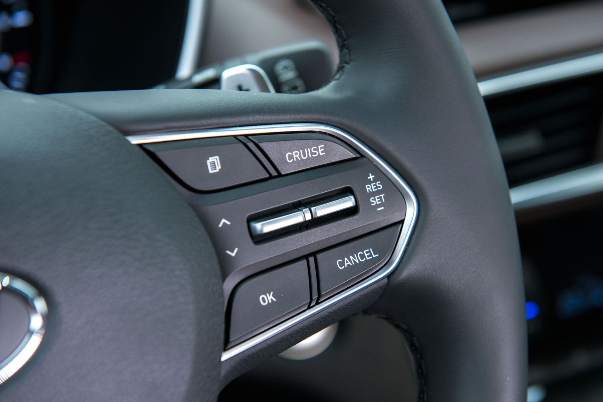 Vô lăng xe Hyundai Santa Fe 2019