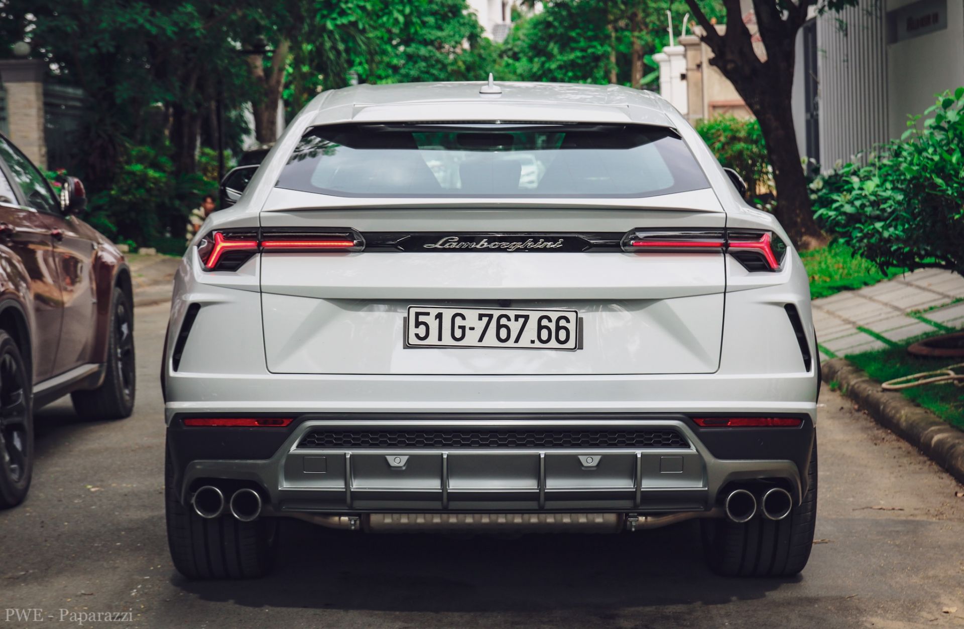 Siêu xe Lamborghini Urus đã ra biển trắng sau 2 tháng trong gara