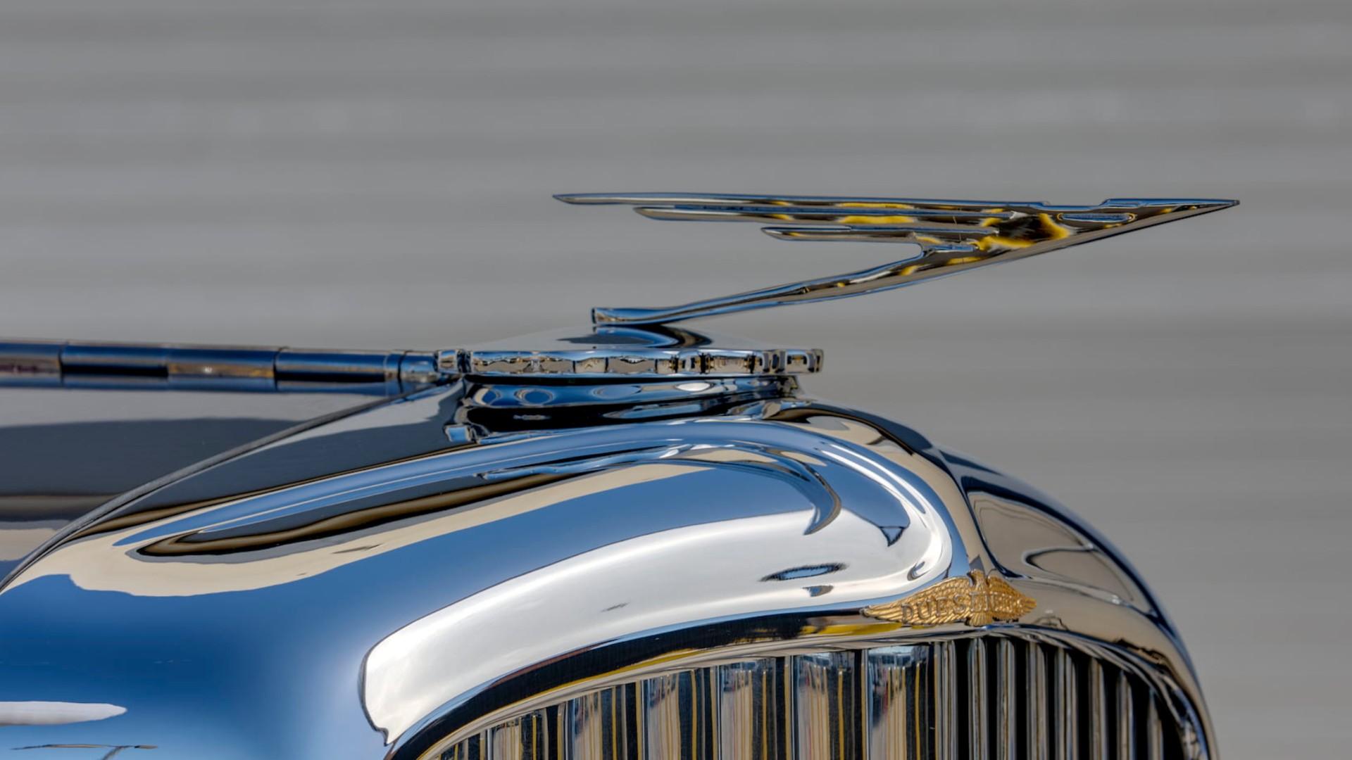 Logo xe Duesenberg Model J 
